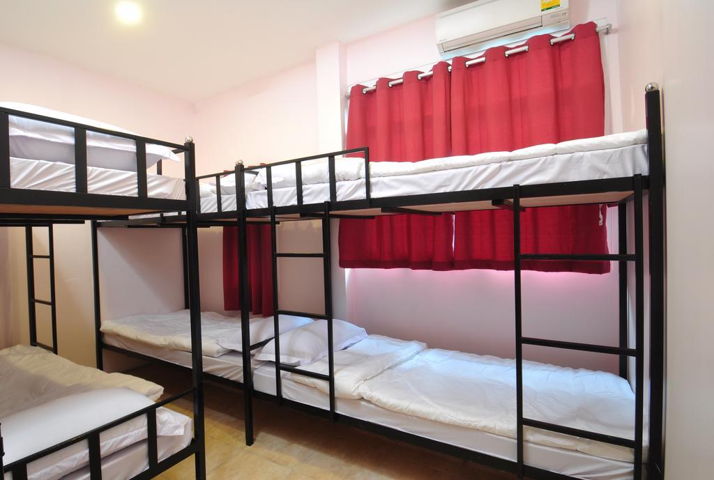 Orchid Hostel Bangkok Bagian luar foto
