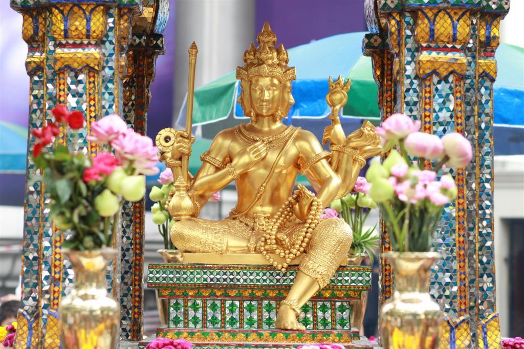 Orchid Hostel Bangkok Bagian luar foto